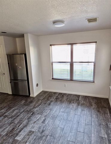 2655 Skyview Shadows Court, Houston, TX 77047