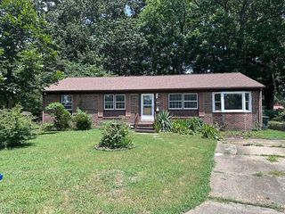 412 Teepee DR, Newport News, VA 23602