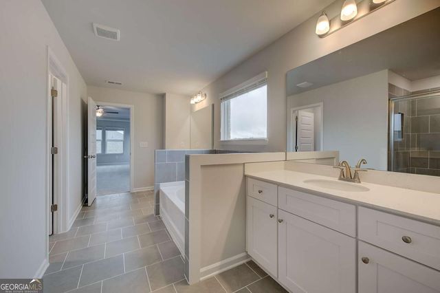 608 Button Grove, Hampton, GA 30228