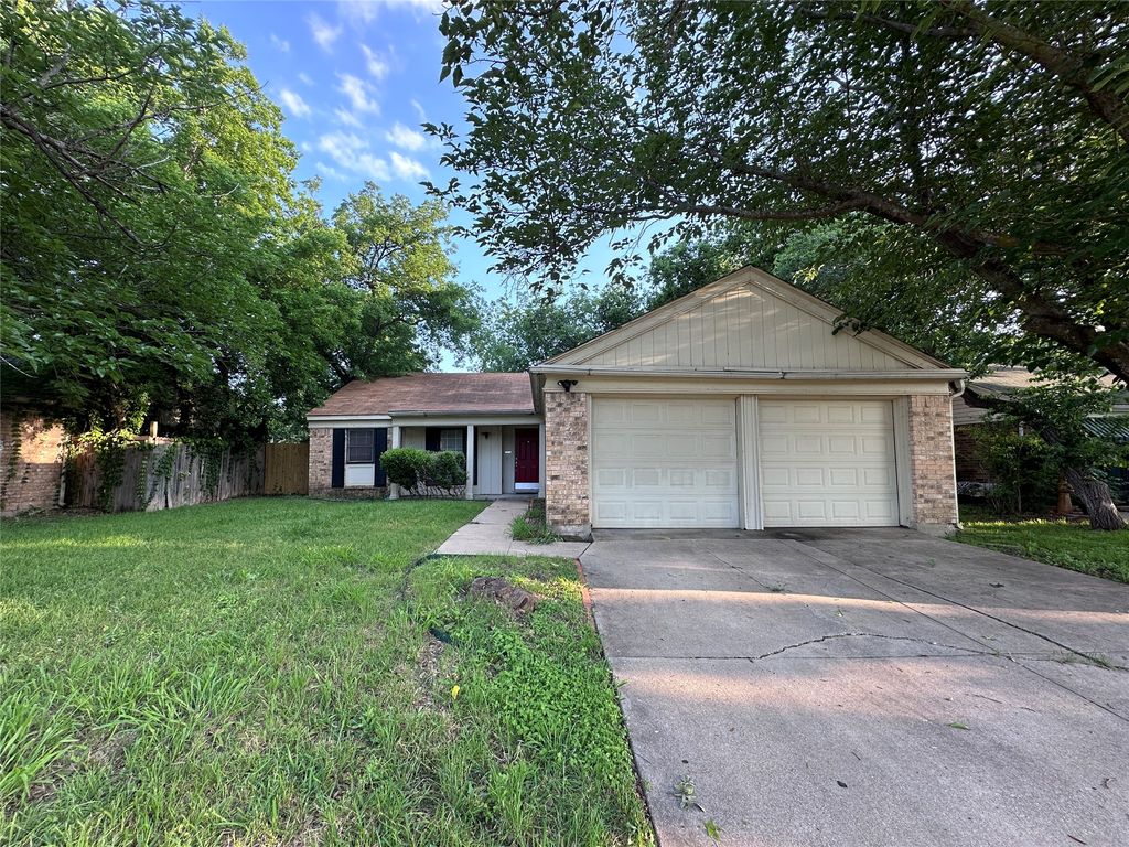 4620 China Rose Drive, Fort Worth, TX 76137