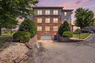121 Metro Terrace #208, Madison, WI 53718