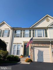 2550 PEACHTREE DR, Perkasie, PA 18944