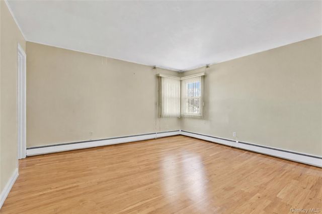 1244 Village Court, North Baldwin, NY 11510