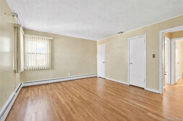 1244 Village Court, North Baldwin, NY 11510