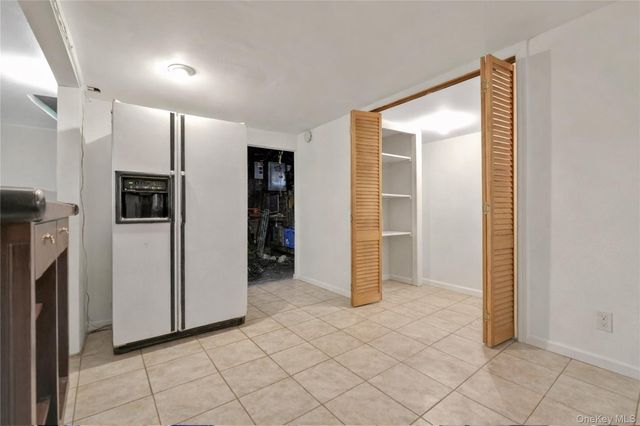 1244 Village Court, North Baldwin, NY 11510