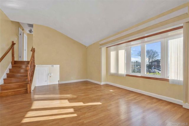 1244 Village Court, North Baldwin, NY 11510