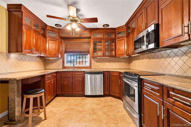 1244 Village Court, North Baldwin, NY 11510