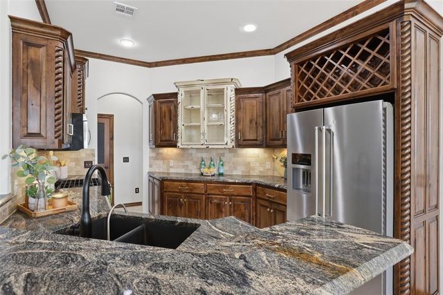 18125 Haslemere Lane, Edmond, OK 73012