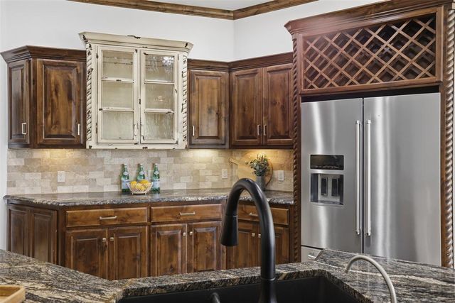 18125 Haslemere Lane, Edmond, OK 73012