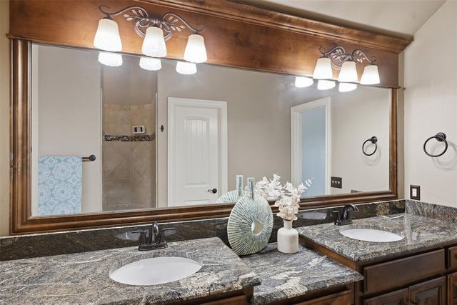 18125 Haslemere Lane, Edmond, OK 73012