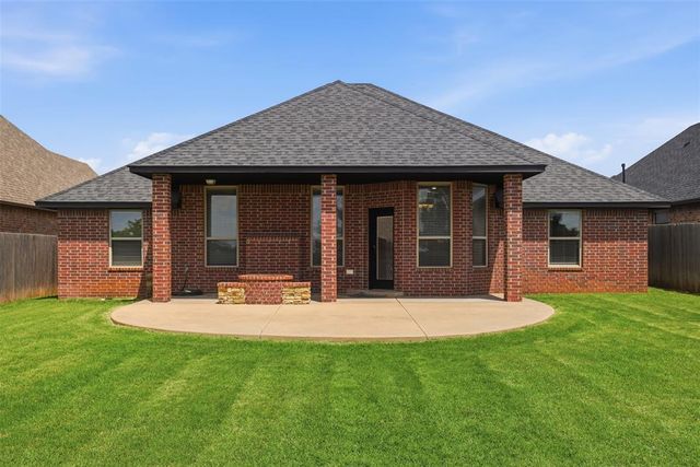 18125 Haslemere Lane, Edmond, OK 73012