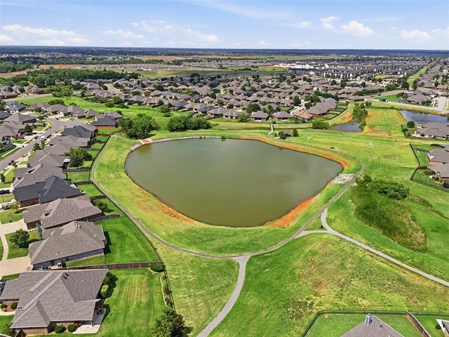 18125 Haslemere Lane, Edmond, OK 73012