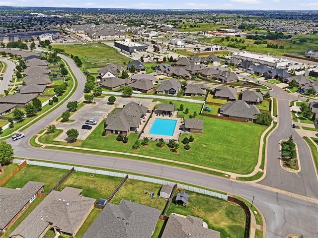 18125 Haslemere Lane, Edmond, OK 73012