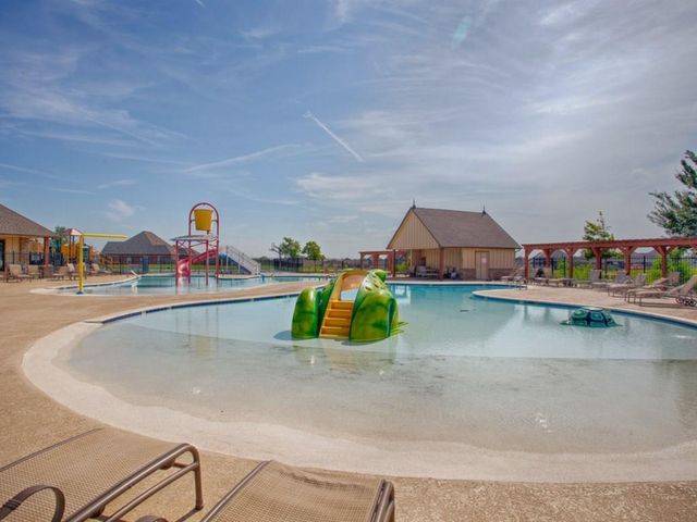 18125 Haslemere Lane, Edmond, OK 73012