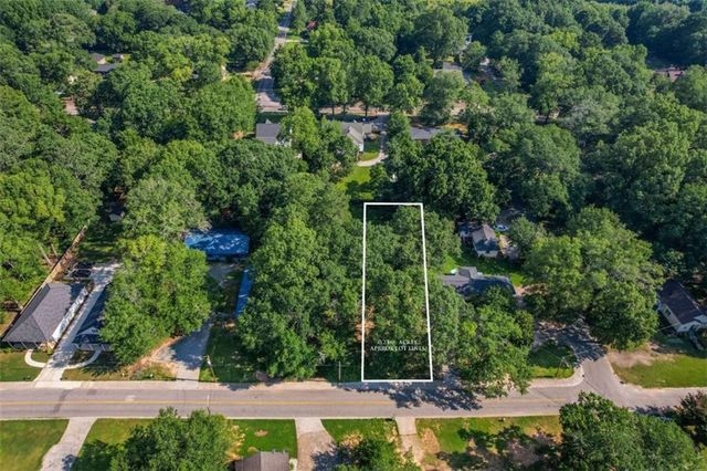 1015 H Davis St Street, Monroe, GA 30655