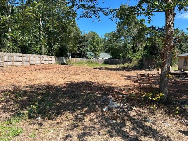 1015 H Davis St Street, Monroe, GA 30655