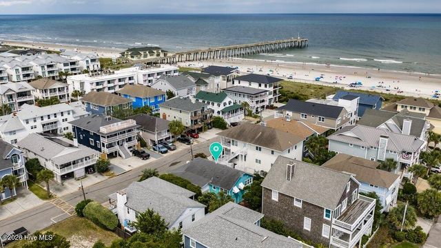 10 E Henderson Street E, Wrightsville Beach, NC 28480