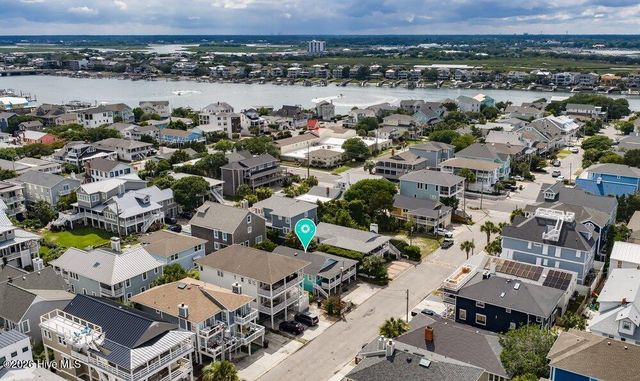 10 E Henderson Street E, Wrightsville Beach, NC 28480