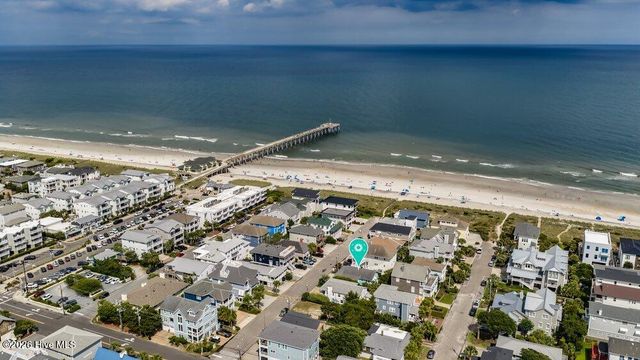 10 E Henderson Street E, Wrightsville Beach, NC 28480