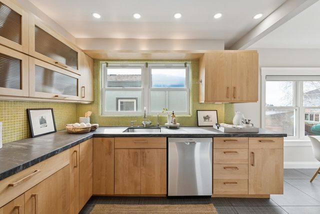 4655 Park Boulevard, Oakland, CA 94602