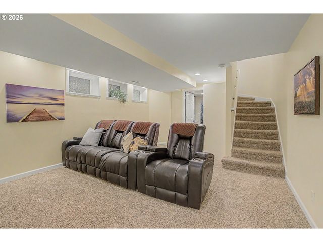 1868 Se OAK St, Hillsboro, OR 97123