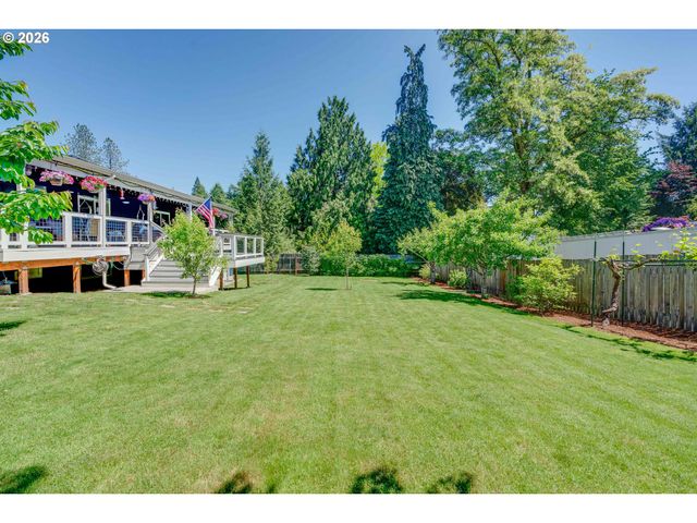 1868 Se OAK St, Hillsboro, OR 97123