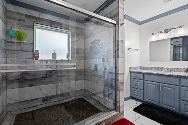 203 Terese Dr, Longview, TX 75605