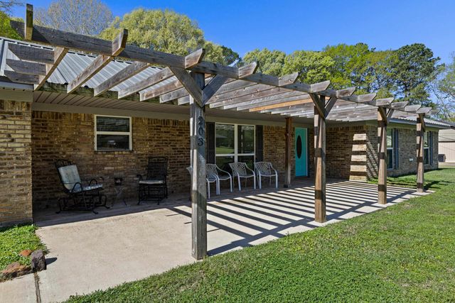 203 Terese Dr, Longview, TX 75605