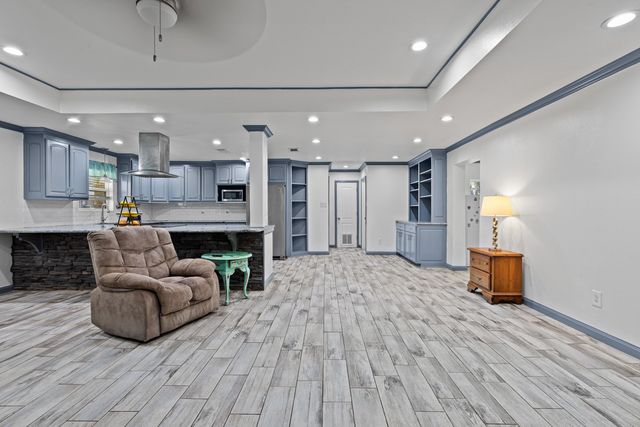 203 Terese Dr, Longview, TX 75605