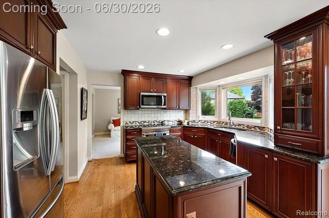 20157 Whitby Court, Livonia, MI 48152