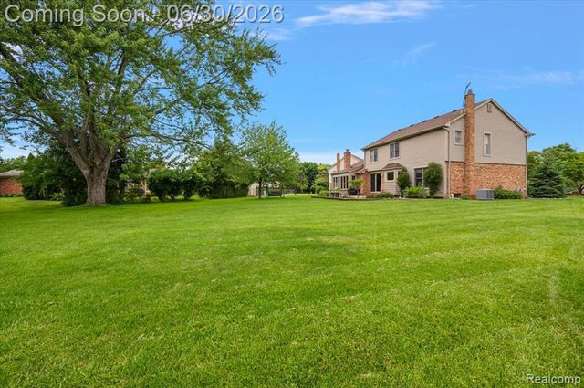 20157 Whitby Court, Livonia, MI 48152