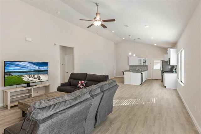 9969 Glen Brook Lane Lane, Magnolia, TX 77354