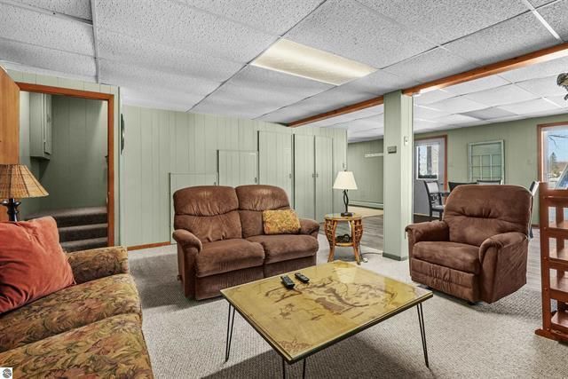 9561 Peterson Drive, Cadillac, MI 49601