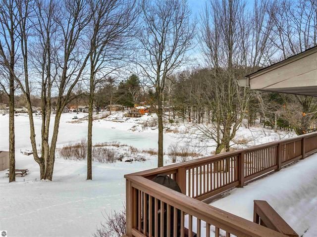 9561 Peterson Drive, Cadillac, MI 49601