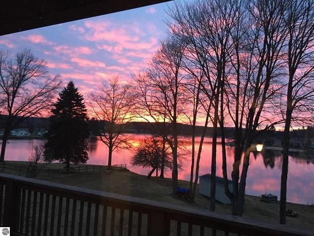 9561 Peterson Drive, Cadillac, MI 49601