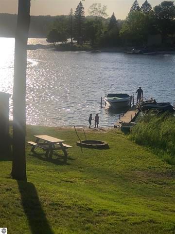 9561 Peterson Drive, Cadillac, MI 49601