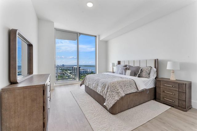 220 Lake Shore Drive Penthouse 2321, Lake Park, FL 33403