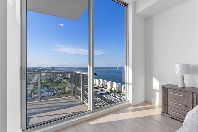 220 Lake Shore Drive Penthouse 2321, Lake Park, FL 33403