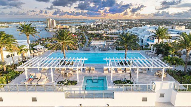 220 Lake Shore Drive Penthouse 2321, Lake Park, FL 33403