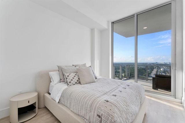 220 Lake Shore Drive Penthouse 2321, Lake Park, FL 33403