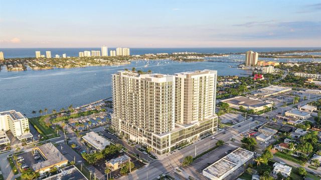 220 Lake Shore Drive Penthouse 2321, Lake Park, FL 33403