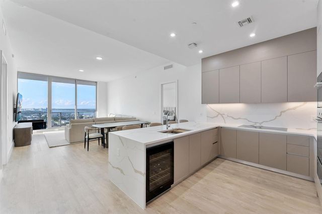 220 Lake Shore Drive Penthouse 2321, Lake Park, FL 33403