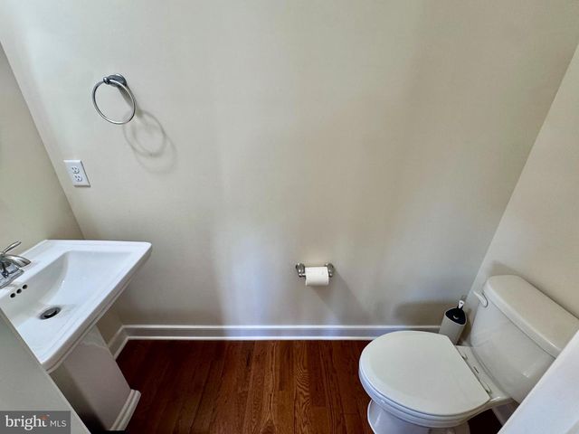 1008 WICKLOW DR, Fredericksburg, VA 22401