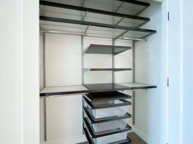 188 Brookline Ave 19K, Boston, MA 02215