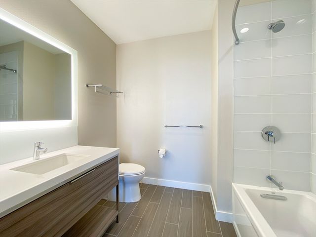 188 Brookline Ave 19K, Boston, MA 02215