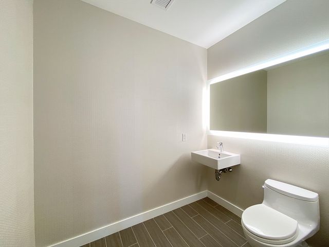 188 Brookline Ave 19K, Boston, MA 02215