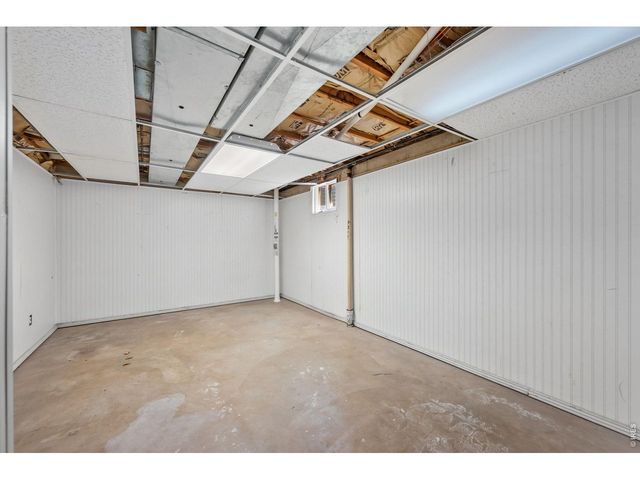 1825 Scarborough Dr, Fort Collins, CO 80526