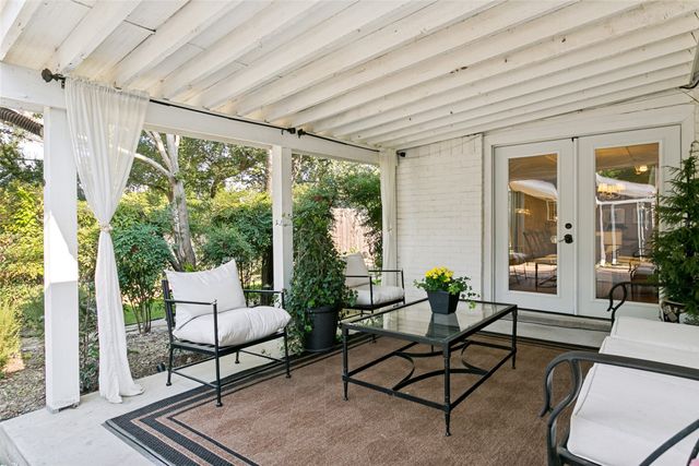 7000 Lowery Lane, North Richland Hills, TX 76182