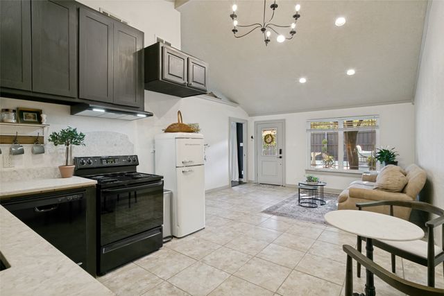 7000 Lowery Lane, North Richland Hills, TX 76182