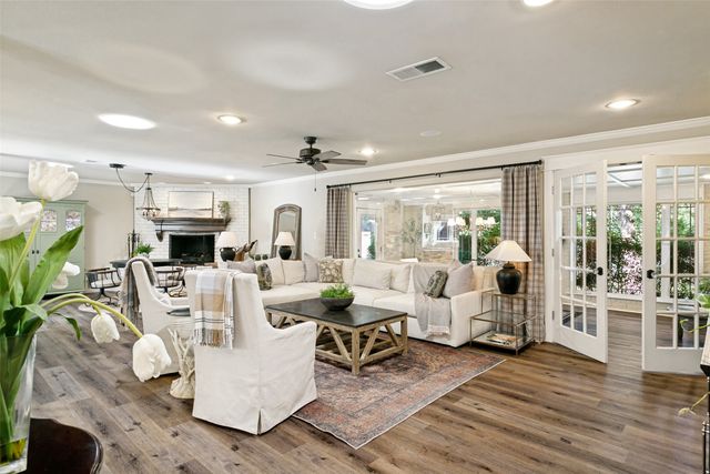 7000 Lowery Lane, North Richland Hills, TX 76182
